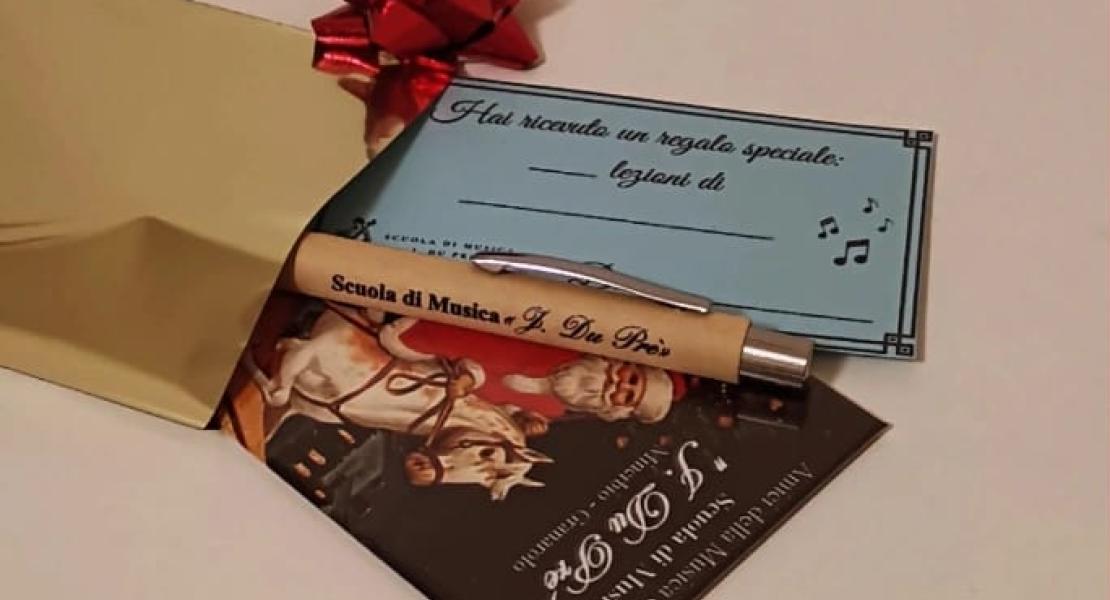 Regala un mese di musica